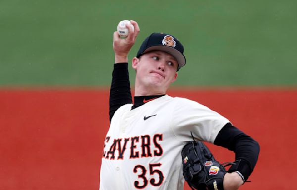 Oregon State Baseball: Beavers Take G2 vs Arizona 16-1