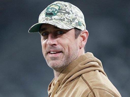Former Packers' WR takes shot at Jets' Aaron Rodgers in tweet that has now been deleted