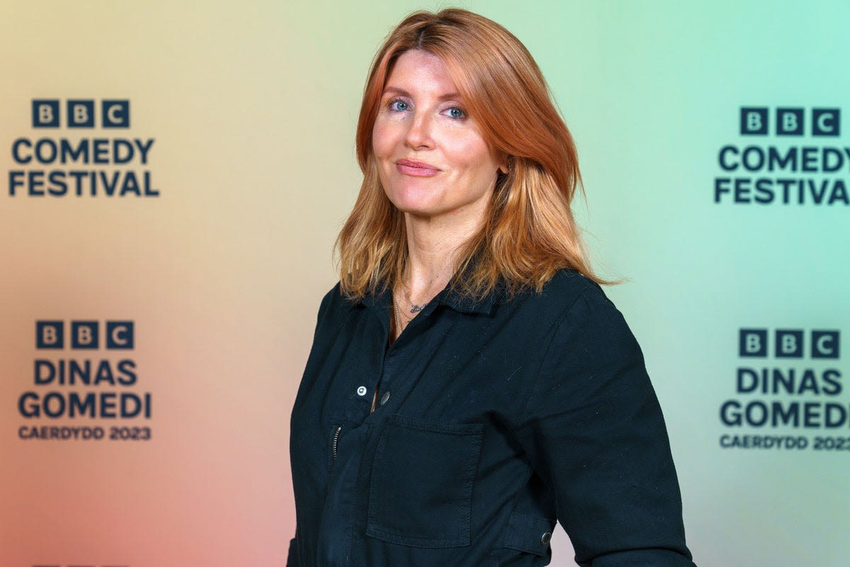 Irish TV star Sharon Horgan pays tribute to 'darling' father following his death