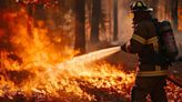 Los primeros incendios en California podrían indicar que lo peor está por venir, dicen las autoridades
