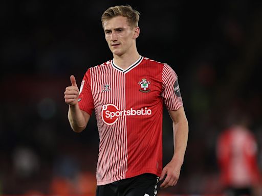 West Ham agree deal to sell £18m Flynn Downes amid interest in Reiss Nelson