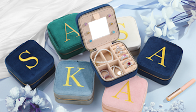Your Bridesmaids Will Love This $20 Personalized Jewelry Box