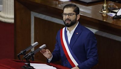 Boric advierte a Argentina por paneles solares instalados en territorio chileno: “Deben retirarlos a la brevedad o lo haremos nosotros”