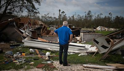 Deaths reported after tornados strike south of Oklahoma City