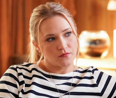 The Young Sheldon Spinoff Will Change Mandy In One Big Way Teases Emily Osment - Looper