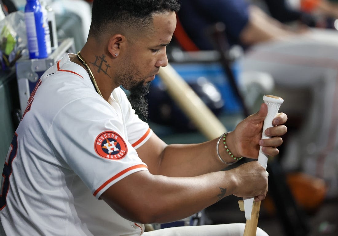 Deadspin | Astros' Jose Abreu in 'good spot' ahead of opener vs. Mariners