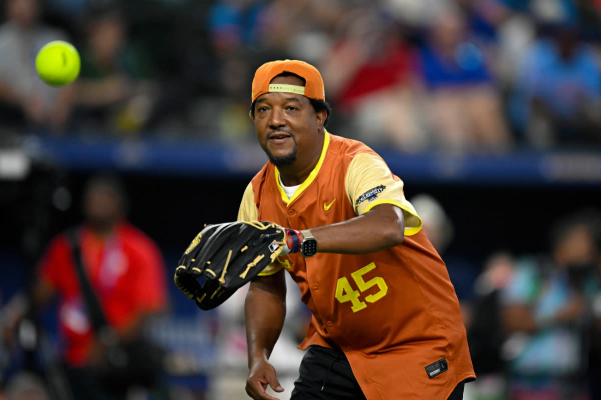 Pedro Martinez Issues Lofty Challenge to AL's Corbin Burnes Before 2024 MLB All-Star Game