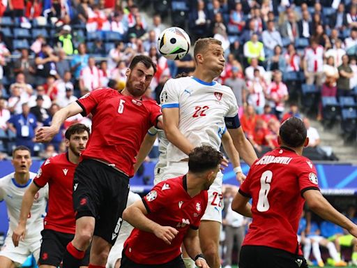 Georgia empata 1-1 con la República Checa