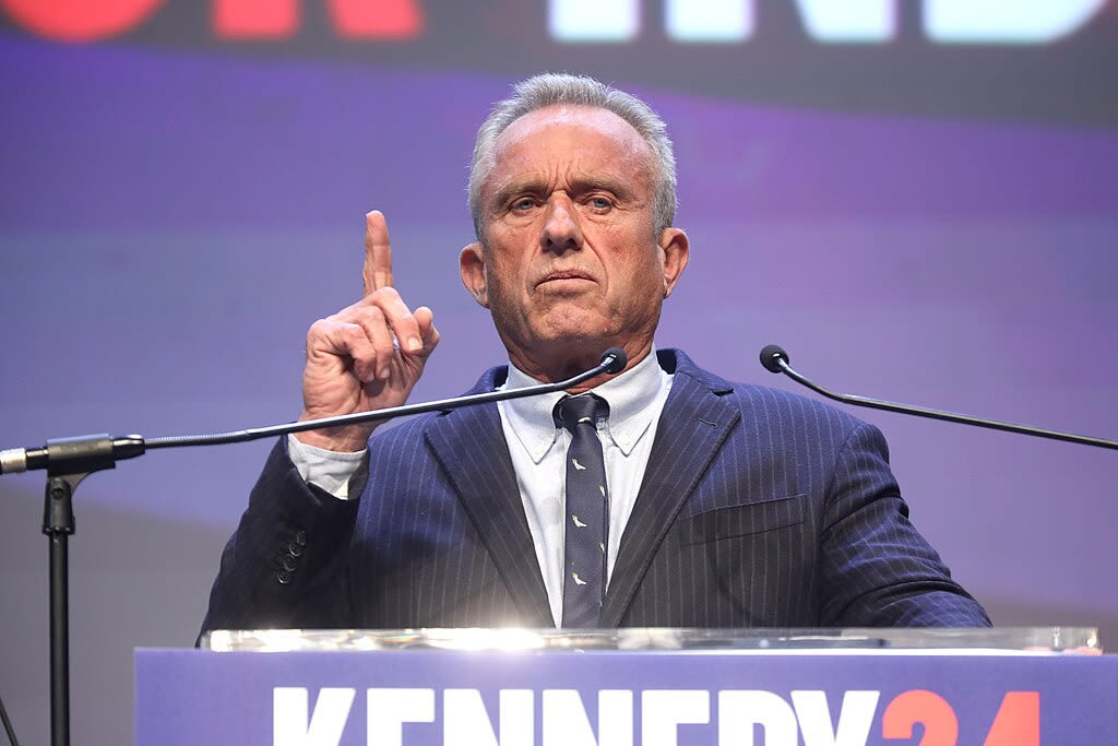 Robert F. Kennedy Jr. Predicts a 'Very Different' Donald Trump if He Wins in 2024: Insights on a Second Term - EconoTimes