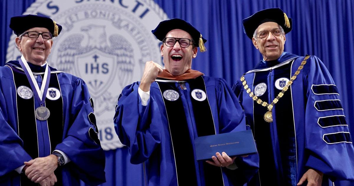 Jon Hamm tells SLU graduates that failure can lead to success