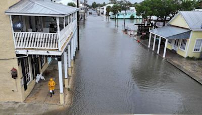Hurricane Debby makes landfall on Florida coast
