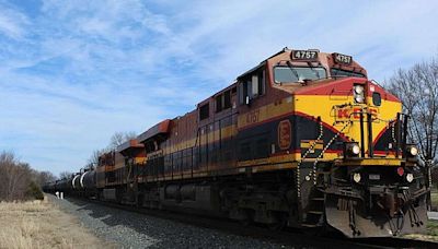 Man fatally struck by train in Jacksonville | Arkansas Democrat Gazette