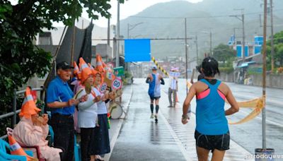 長濱雙浪金剛馬拉松熱情登場 國內外1727名選手競跑