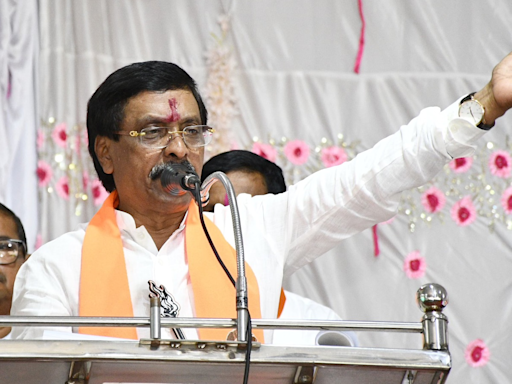 Former Shiv Sena (UBT) MP Vinayak Raut moves HC, seeks cancellation of BJP MP Narayan Rane’s election victory