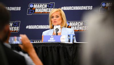 As Kim Mulkey (and everyone else) waits on Washington Post story, LSU advances to Sweet 16