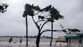 Pluies torrentielles, villes inondées: les images impressionnantes de la tempête Debby en Floride