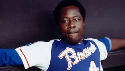 Baseball Hall of Fame unveils statue of Hank Aaron