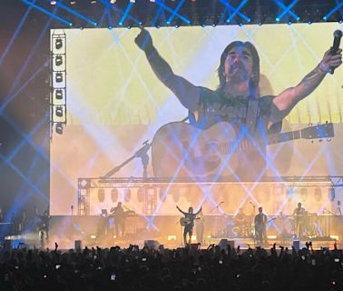 Así fue el concierto de Juanes en el Movistar Arena de Bogotá: cantó con Andrés Cepeda y Fonseca