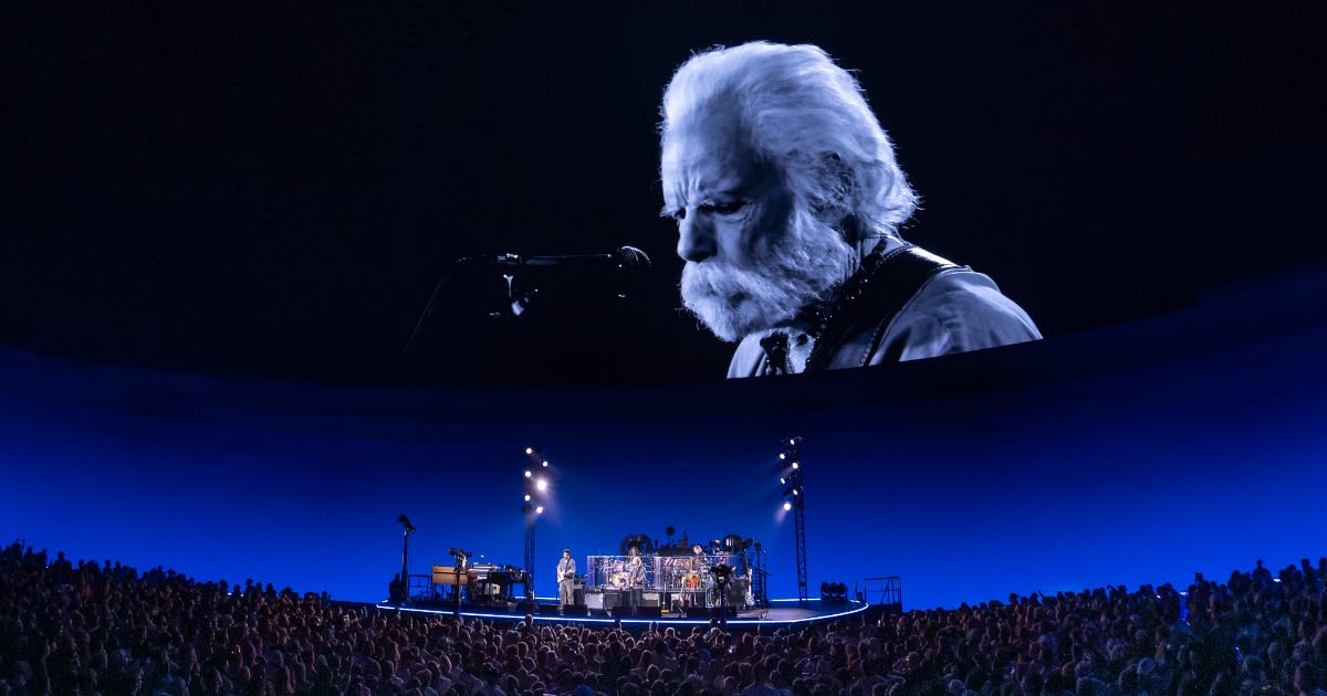 Watch: Dead & Company Debut Bob Dylan's "I'll Remember You" on Week Five in Sin City