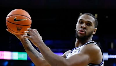 Eric Dixon will return to Villanova after going through NBA draft process