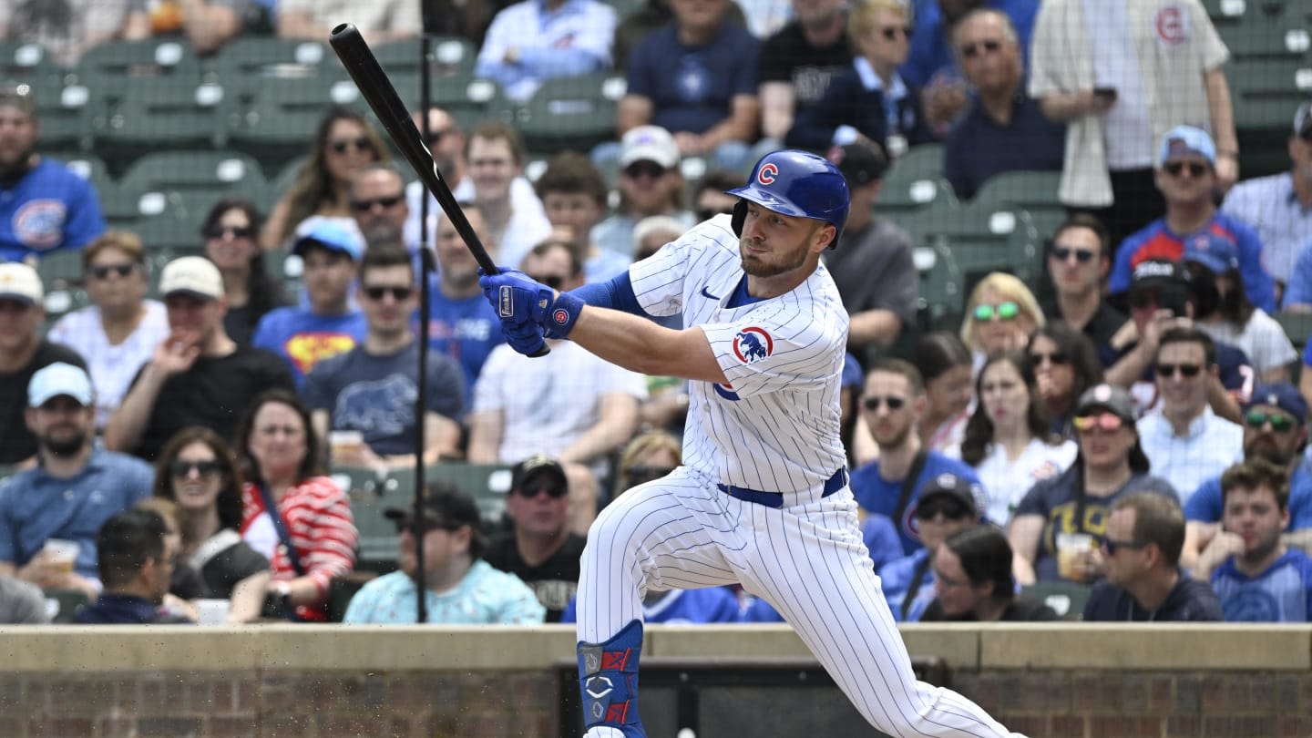 Can Chicago Cubs Slugger Catch His Teammate For Rookie of Year?