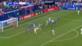 ¡Chilena de Bellingham para la historia! El golazo icónico en el 95′ que salva a la inventora del fútbol