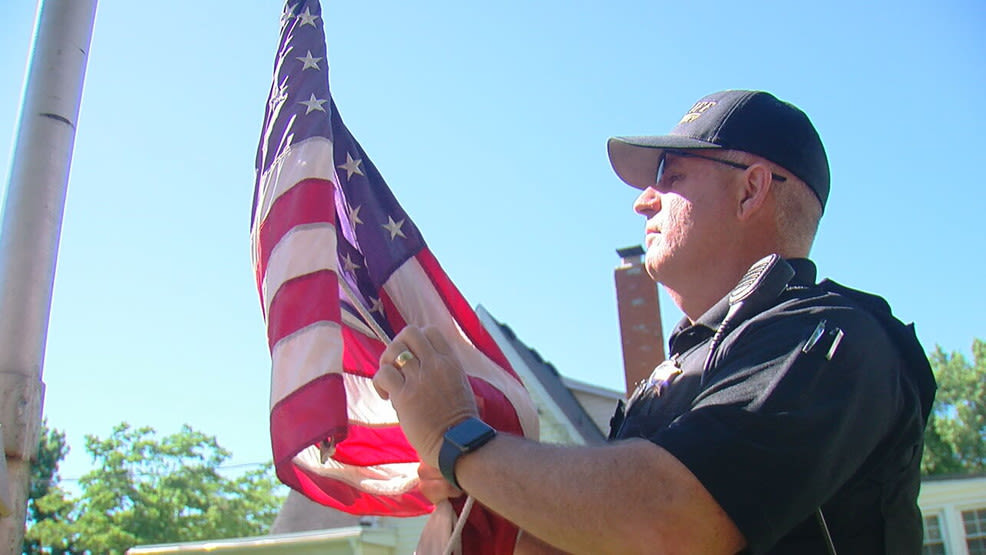 How to correctly display the US flag for Memorial Day Weekend