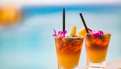 Mai Tai: cóctel insignia de la cultura tiki, vista en películas y series