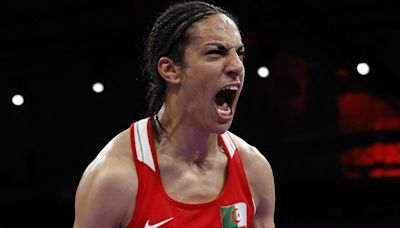 Prise malgré elle dans une controverse, la boxeuse Imane Khelif assure une médaille pour l’Algérie