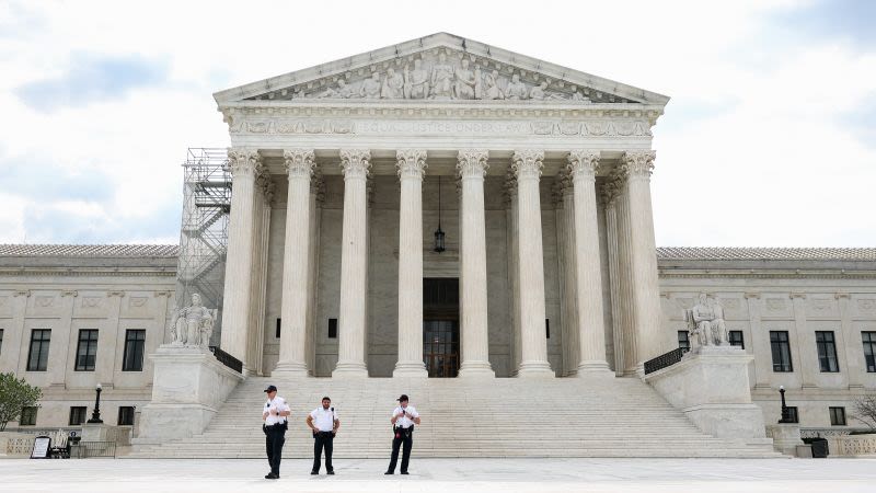 Black voters ask Supreme Court to back Louisiana’s congressional map in messy fight over race | CNN Politics