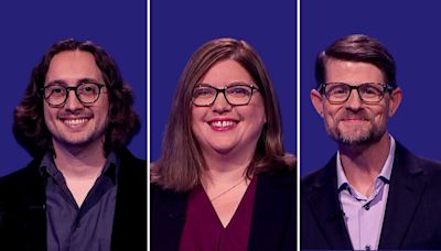 'Jeopardy!' Fans Bash Players for Avoiding Valuable Clues