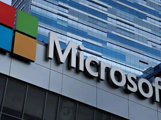 Microsoft now informs customers about stolen data in Russian hacking that targeted its corporate emails - Times of India