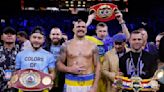 Usyk vence a Joshua en fallo dividido y retiene el título de los pesos pesados