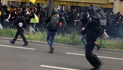 Francia: enfrentamientos con la Policía en la marcha del Día del Trabajador - Diario Hoy En la noticia