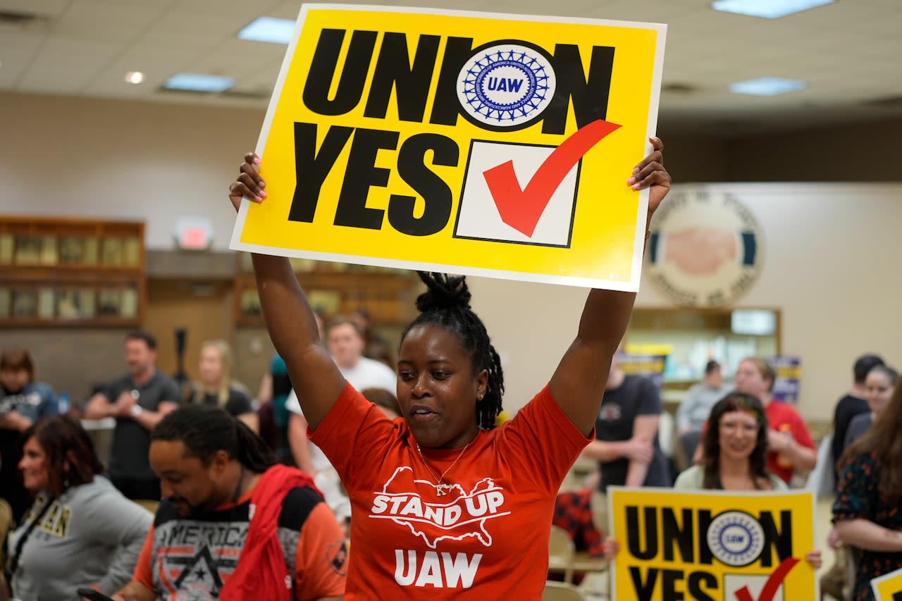 ‘Why is the South so afraid of unions?’ Alabama House debate stirs passion ahead of UAW push