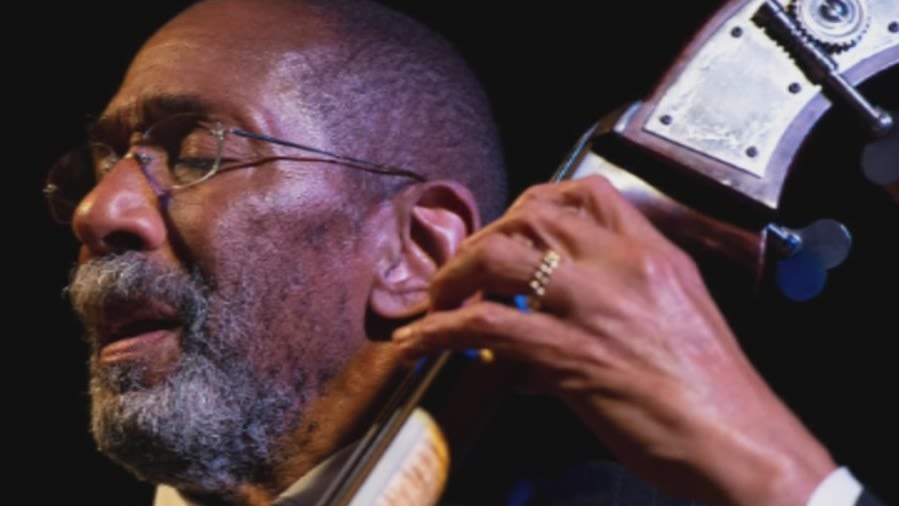 Jazz legend Ron Carter returning to Rochester Friday