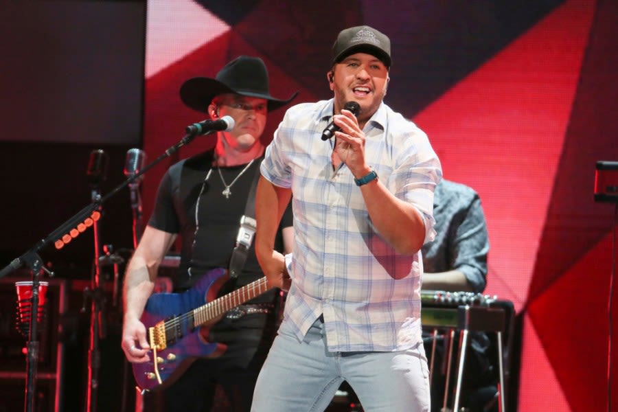 Heavy traffic expected at sold-out Luke Bryan show