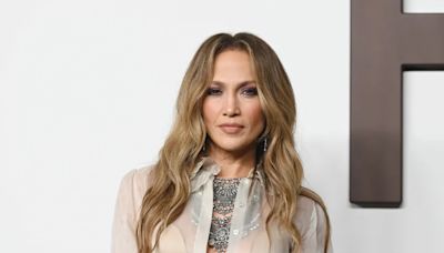 El rímel favorito de Jennifer Lopez, “la parte más importante” de su rutina de maquillaje, está en oferta