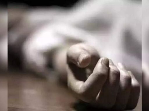 Tragic Suicide Attempt by Family of Five in Hyderabad Leaves One Dead | - Times of India