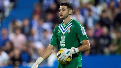 Arsenal eye £21m Spanish goalkeeper as replacement for Aaron Ramsdale - report