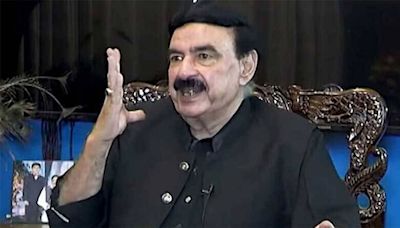 Sheikh Rashid sees slim chances of Imran Khan's release