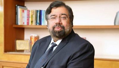 'Don’t Chase The Highest Paycheck...': Harsh Goenka’s Advice Ignites Debate Online