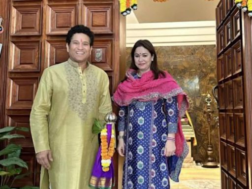 Sachin Tendulkar and Anjali's relationship decoded by body language expert | The Times of India