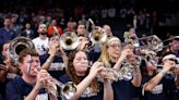 Dan Hurley, UConn get 'Storrs North' crowd in Sweet 16 in Boston