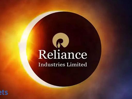 Reliance shares jump over 4% to hit fresh 52-week high