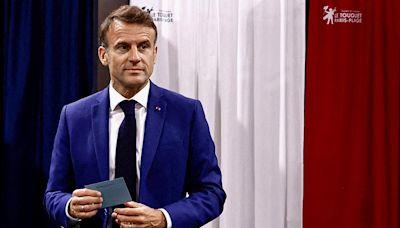 Macron aims to thwart French far right in election runoff