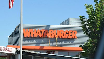 Whataburger outage map? Texans use burger chain's app for power updates after Beryl