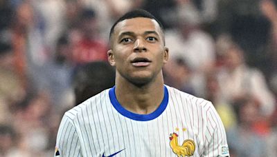 France-Espagne à l’Euro : Kylian Mbappé joue sans son masque pour la demi-finale