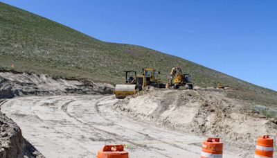 New road appears on side of Candy Mountain. Why Benton County shut it down