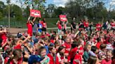 Arlington elementary schoolers cheer on the Washington Capitals during playoff pep rally - WTOP News